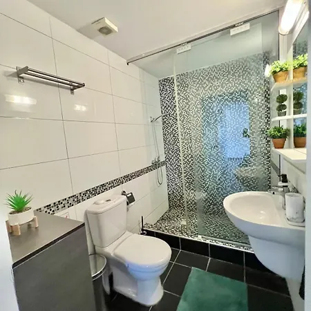 Millenia アパート