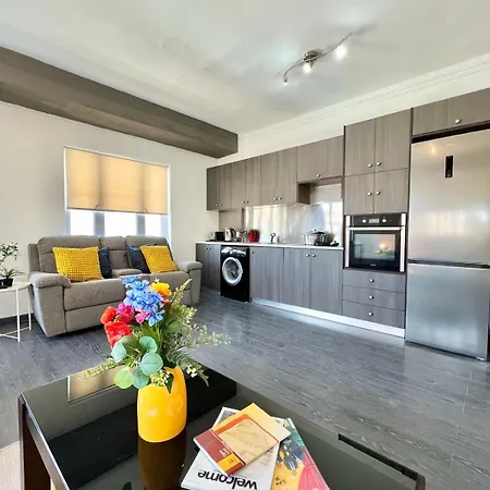 アパート Millenia *